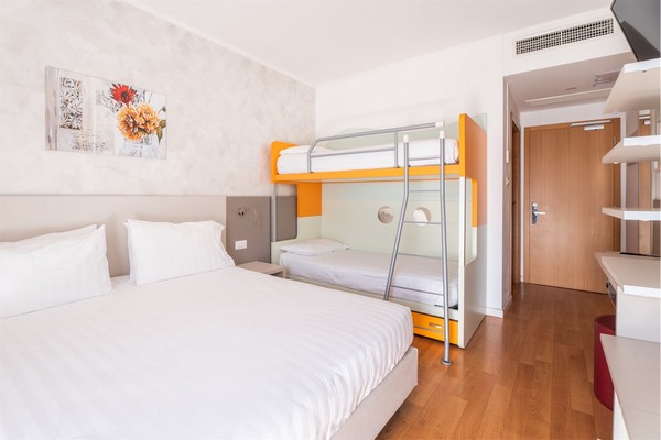 Hotel Angelini a pochi passi dal lago di Garda, accoglienza e comfort per il tuo soggiorno